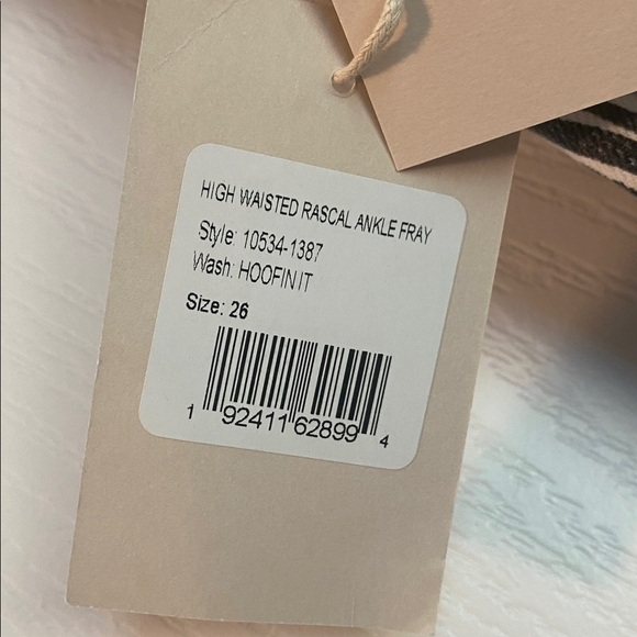 NWT MOTHER High Waisted Rascal Ankle Fray Jeans - Picture 12 of 16